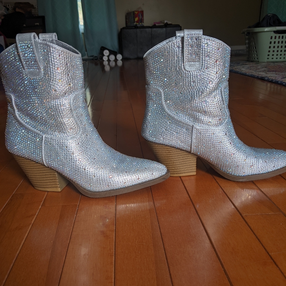 Forever 21 Silver Rhinestone Western Heeled Boots